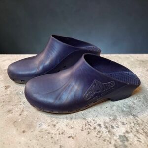 Blue Calzuro Clogs Sz 38-39 7.5 Womens